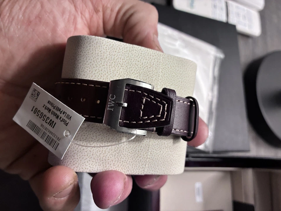 IWC Pilot's Watch Men's Black Watch with Brown Strap - IW325311 - Image 2 of 4