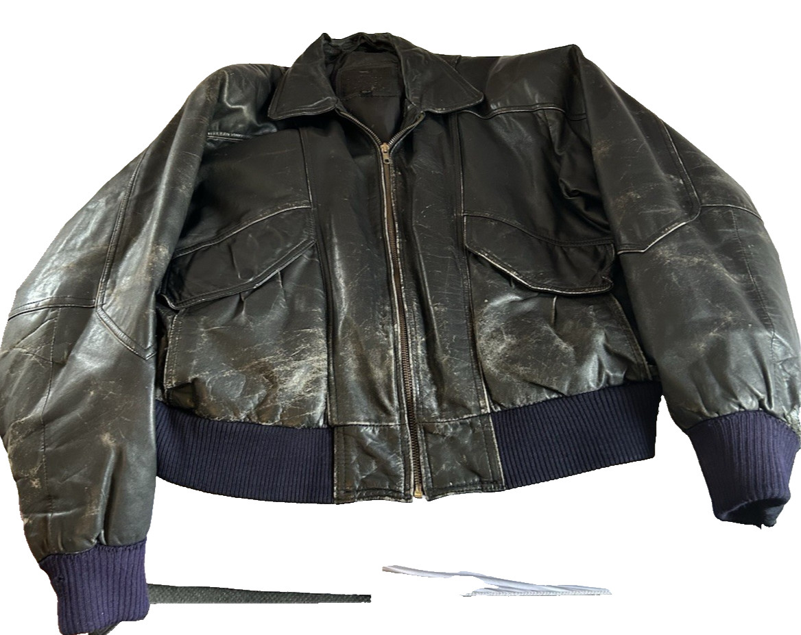 Mens vintage black leather jacket medium short
