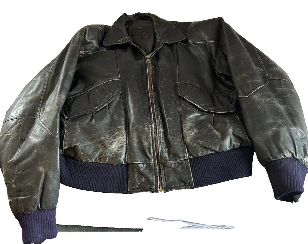 Mens vintage black leather jacket medium short