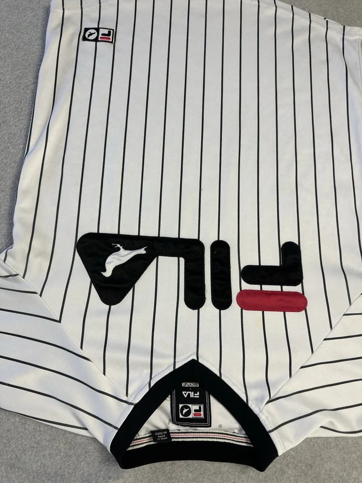 Camiseta deportiva Fila x Staple Pigeon Logo blanca negra a rayas para hombre S ropa de calle rara Foto 3 de 4