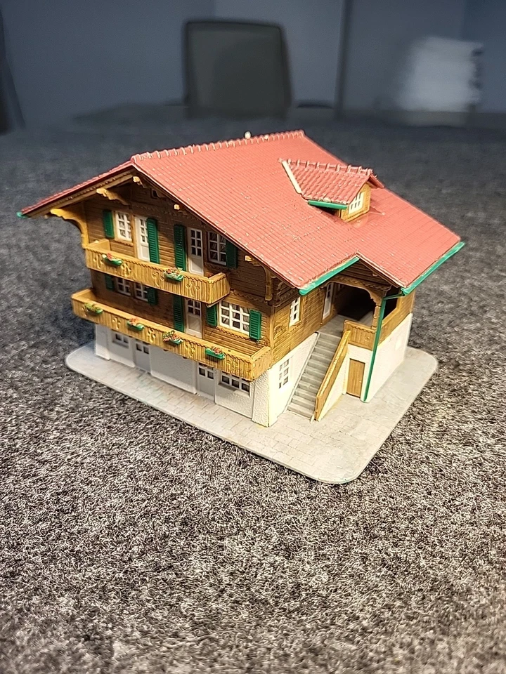 Kibri B-8042 HO Sigriswil Alpine Chalet Casa de Campo Selva Negra Totalmente Montado  Foto 2 de 4