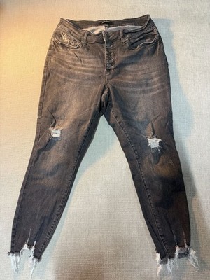Judy Blue Black Skinny Fit Distressed Button Fly Jeans with Chewed Hem, Size 16W