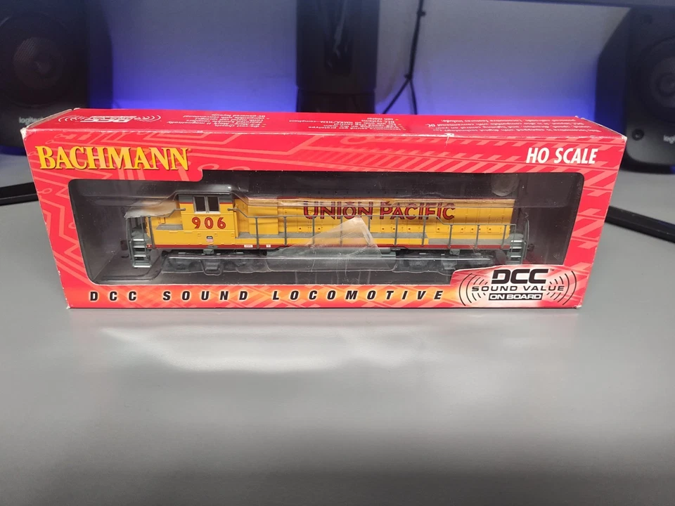 Bachmann HO Union Pacific #906 GP40 (DCC und Sound). #66301
