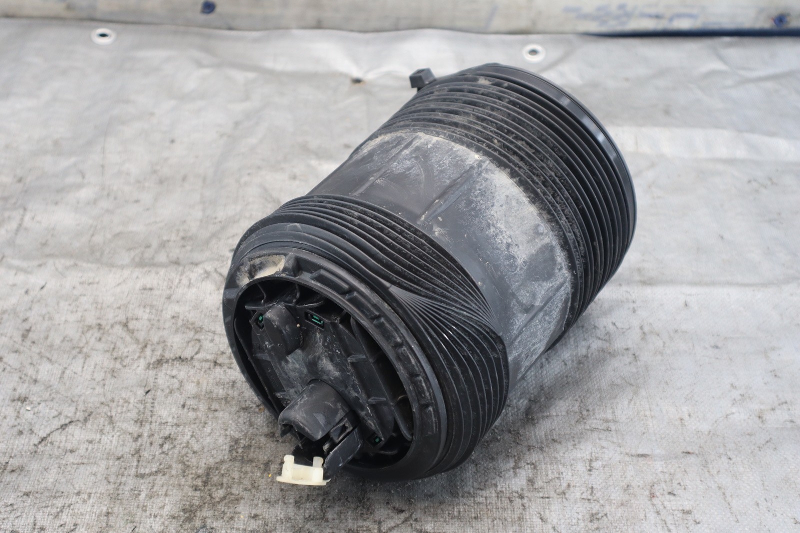 2018 2019 LAMBORGHINI URUS 4.0L V8 OEM AIR SPRING DAMPER SUSPENSION 4M0616002AB