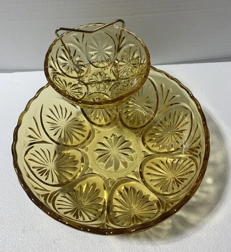 Vintage Anchor Hocking Medallion Honey Gold Chip and Dip Set Amber Star Cameo