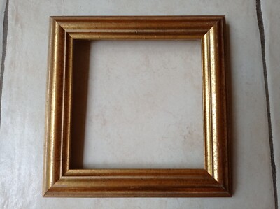 HANDGEFERTIGTER QUADRATISCHER BILDERRAHMEN GOLDFARBEN HOLZOPTIK MIT HAKEN