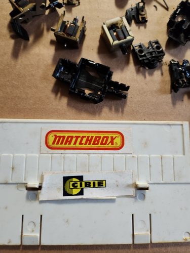 Vintage Matchbox Speedtrack Track Guard Rails Car Parts and More Slot Cars - Picture 11 of 16