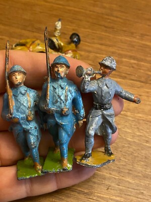 Lot De Soldats De Plomb Anciens - Jouets Enfants - État Accidenté