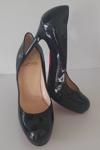 CHRISTIAN LOUBOUTIN Round toe Heels 5.5 Black Patent Leather Pumps Italy 36.5
