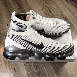 Nike Women s Air Vapormax Flyknit Power 2 Black Light Cream