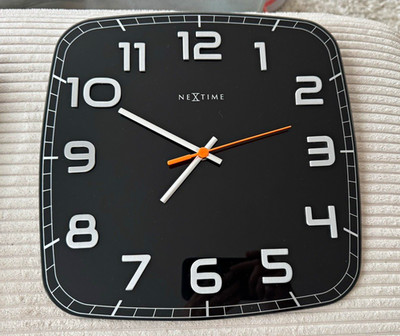 NeXtime Wanduhr  Classy Square  schwarz/silber analog Quarz