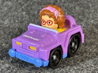 Fisher Price Little People Wheelies Maggie Purple Jeep Vehicle Toy 2009
