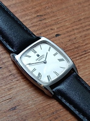 Universal Genf - Tank - Vintage - Ref. 842114 - Cal. 1-42 - Handaufzug