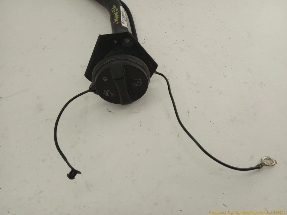 Трубка горловины топливного бака Pontiac Solstice Saturn Sky с крышкой подходит для 2006–2010 06 - Изображение 2 из 4