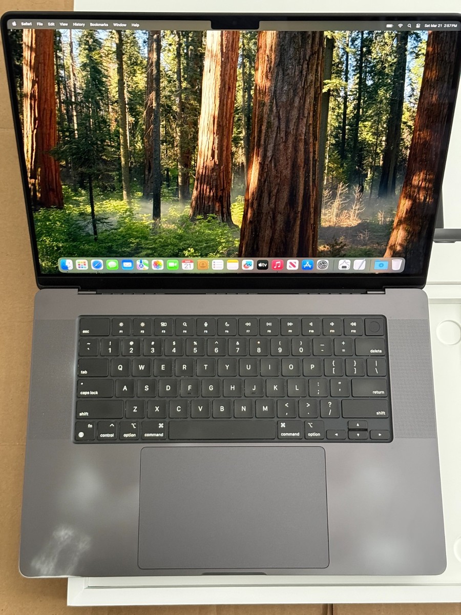 MacBook Pro 16 M3 Max 16-Core CPU 40-Core GPU 128GB 1TB Space