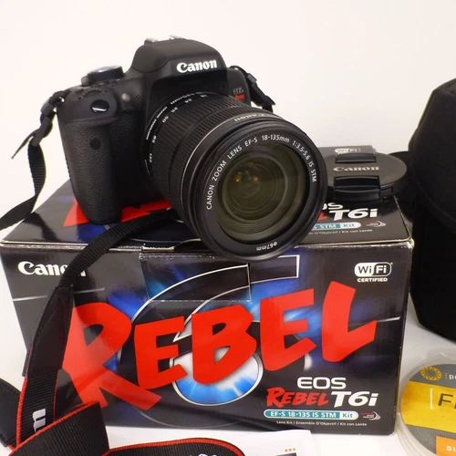 Canon EOS Rebel T6i EF-S 18-135 IS STM Camera Kit w/box, case, plus EXTRAS