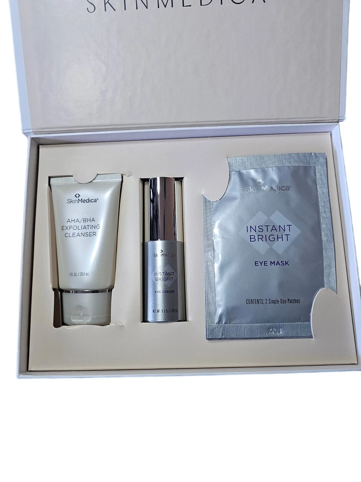 Juego de regalo SkinMedica Brightening Essentials - Caja abierta Foto 2 de 4