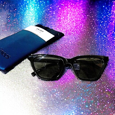 Le Specs Unfaithful Sunglasses in Black Brand New With Case  display picture 1