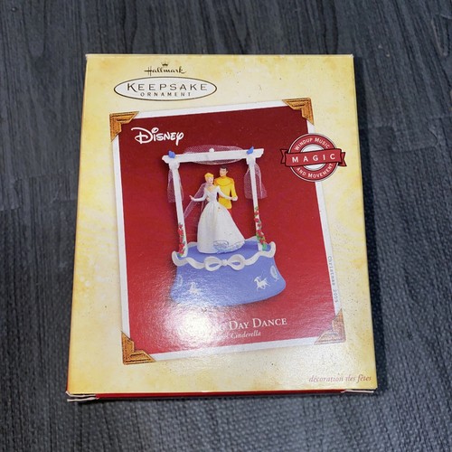 NIB Hallmark Keepsake Ornament 2005 Disney Wedding Day Dance Cinderella & Prince - Picture 8 of 10
