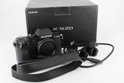 Fujifilm X-S20