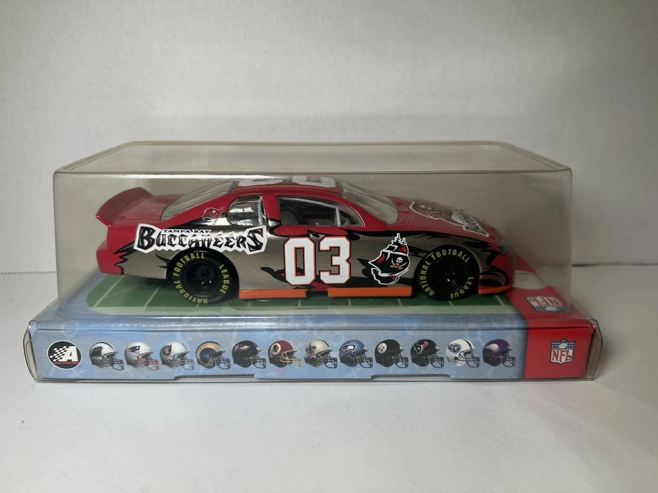 Modelo de coche Buccaneers Nascar 2003 Foto 2 de 4