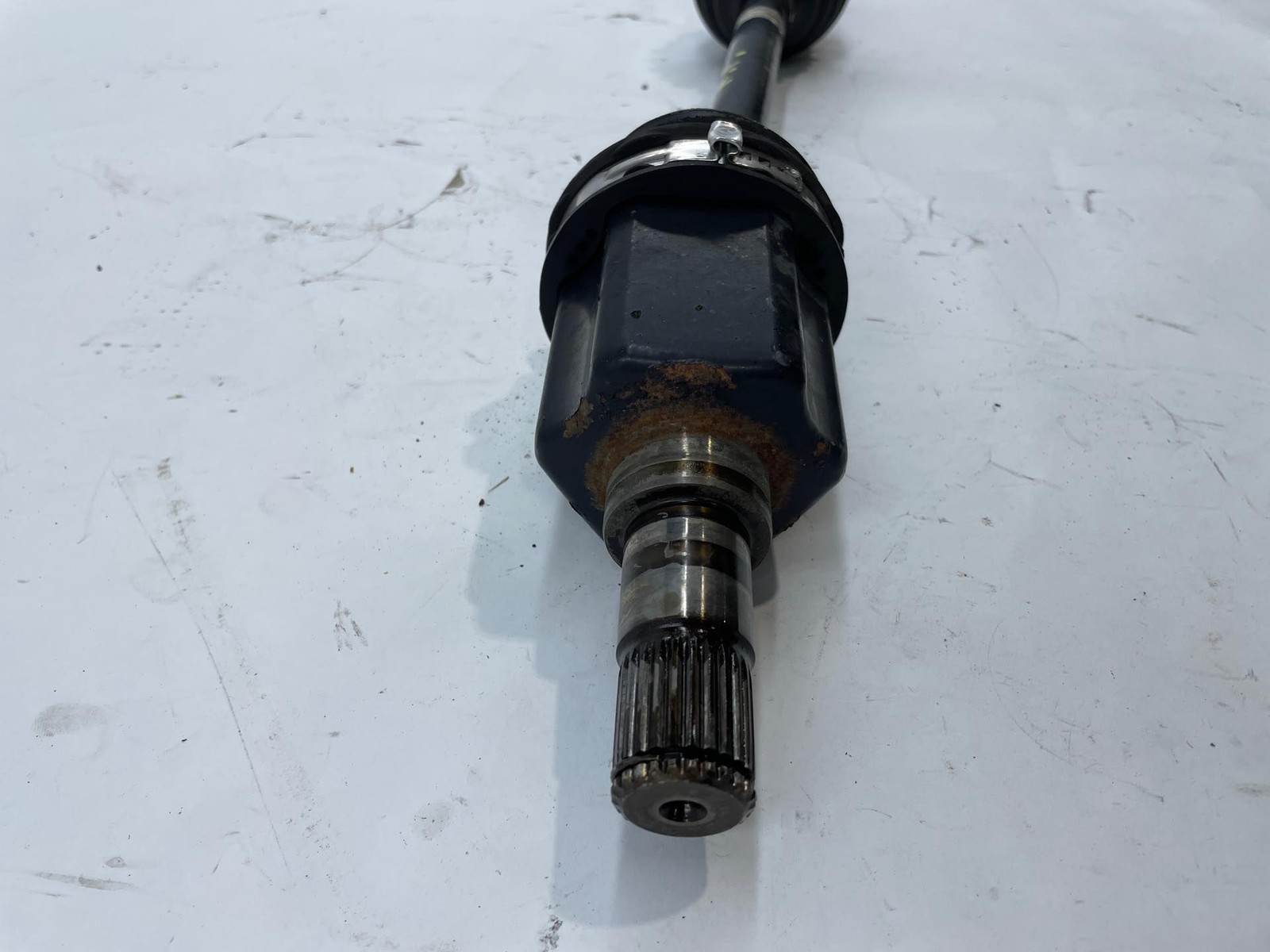 2014 Maserati Quattroporte S RH Passenger Front CV Axle Shaft With Axle Nut OEM