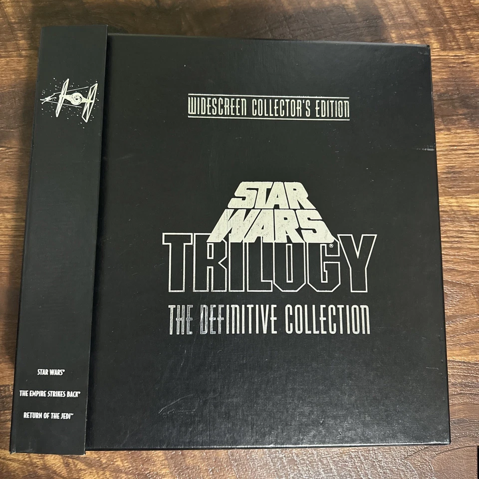 Star Wars Trilogy The Definitive Collection Widescreen Ed. LaserDisc Box Set - Image 2 of 4