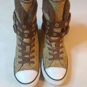 fuzzy converse high tops