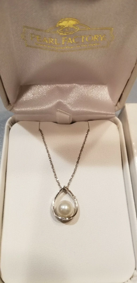 White gold deals pearl pendant