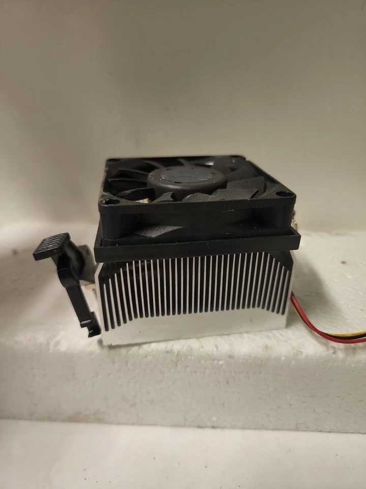 Ventirad Processeur AMD CMDK8-7I52D-A7-GP 3-Pin Diy Projects 👍heat Sink And Fan - Image 3 of 4