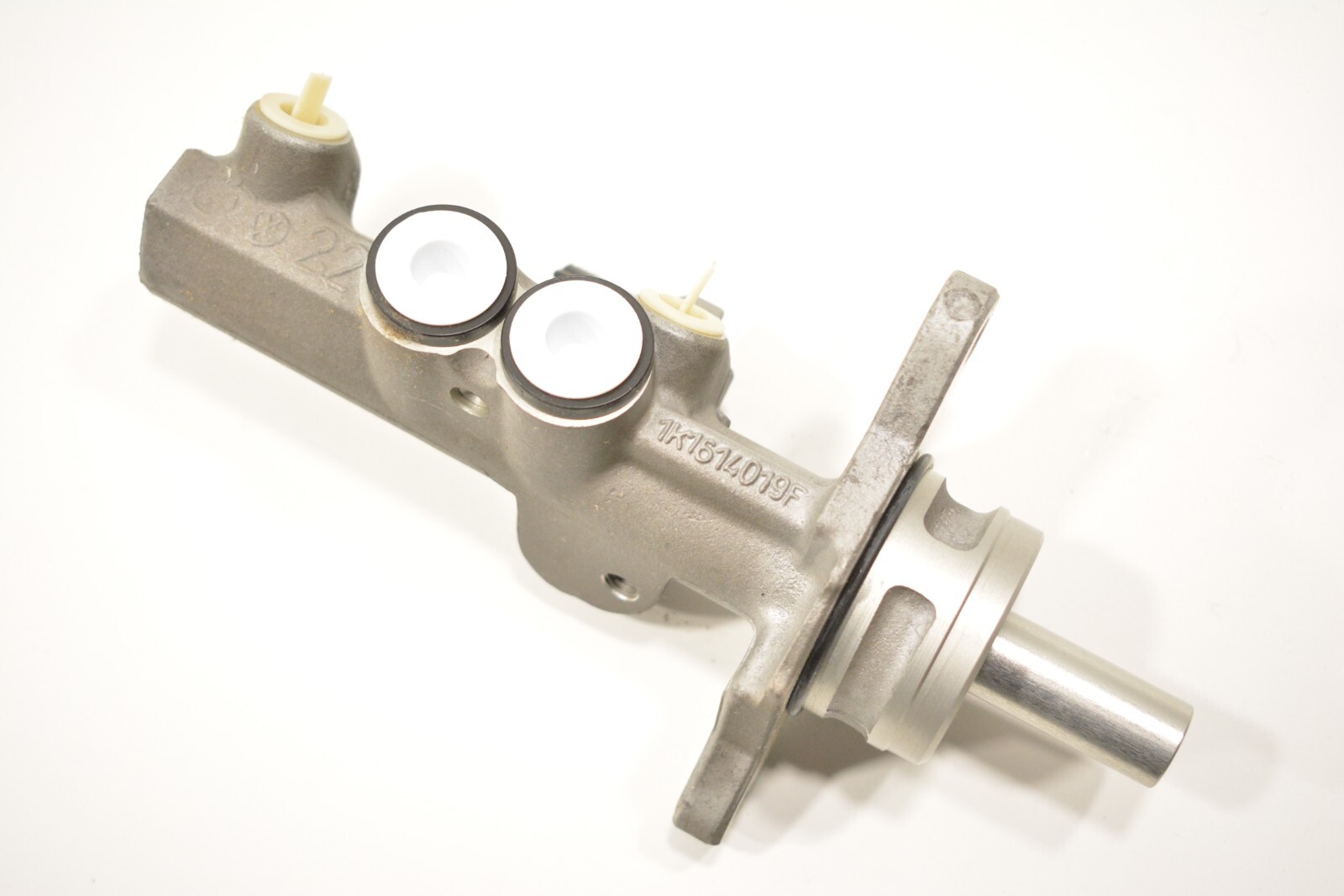 Genuine VW Audi Seat Skoda 1.6 1.9 Tandem Brake Master Cylinder 