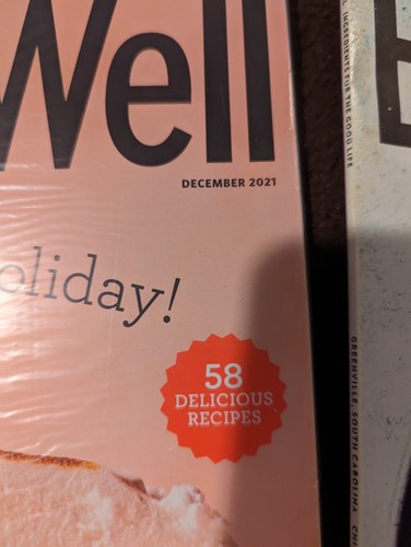 3 Magazines Eating Well Oct 2021, December 2021 (New), & March 2022 - Retired - Foto 7 di 10