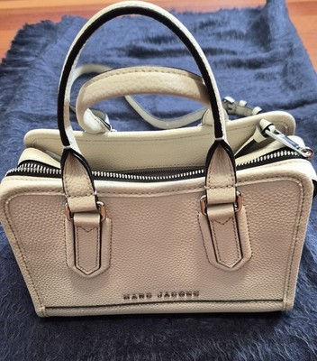 Marc Jacobs Small Satchel. (H723L01RE22-102) Marshmallow color.
