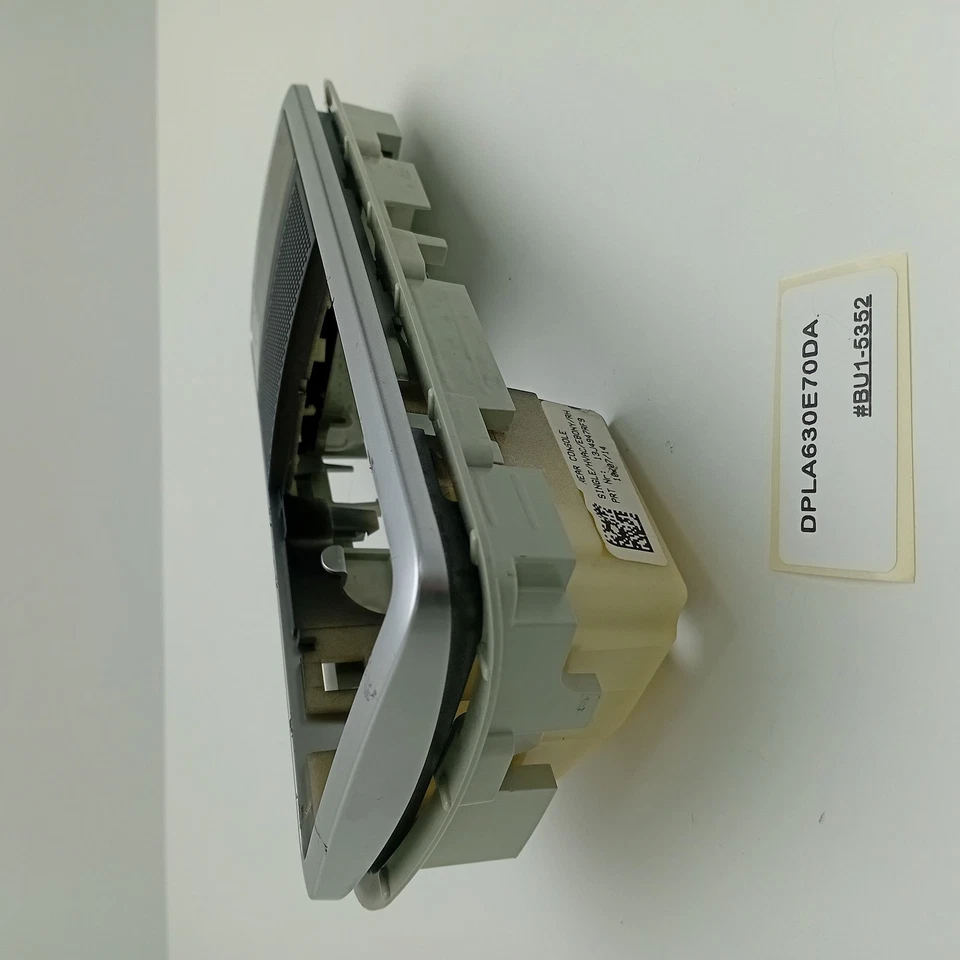 2013-2017 Land Rover Range Rover L405 Rear Air Vent Grill DPLA630E70DA - Image 3 of 4