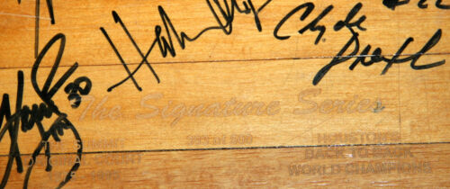1995 Houston Rockets Signed x5 Summit Floor Piece 8"x6" Olajuwon Drexler TRISTAR - Picture 3 of 5