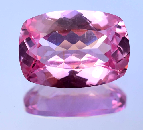 Rubis Naturel 70.50 Carats – Coussin, Rose, Certifié AGL, Sans Défaut, Myanmar