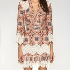 Zimmermann - Women's Size 0 Empire Konya Linen Boho V Neck Lace Trim Mini Dress.