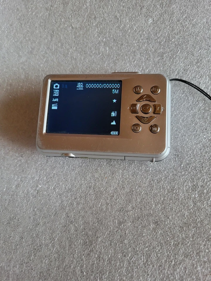 Rollei Compactline 52 5,0 MP Digitalkamera - Silber  - Bild 3 von 4