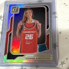 Panini WNBA Donruss 2026 Gianna Kneepkens Connecticut Sun Rookie #99 holo