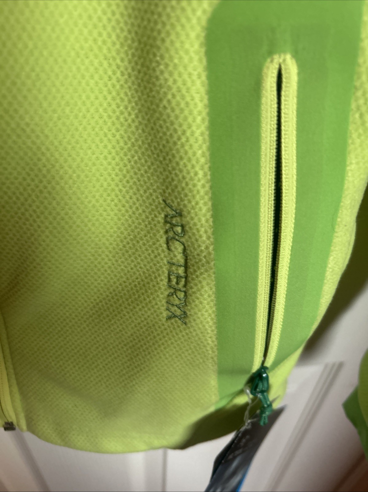 ARC'TERYX Arcteryx Strato Giacca Donna Lime Medium Nuova con etichette