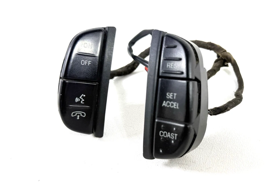 Interruptor de crucero del volante Econoline 2010-2014 Ford E150 E250 E350 OEM Foto 3 de 4