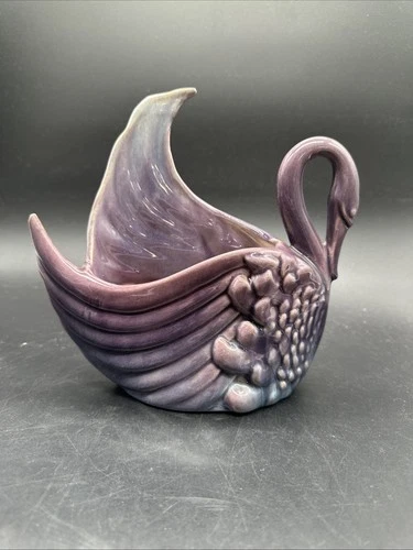 Midcentury Royal Haeger Purple Swan Planter 7.5x8” Has Chip