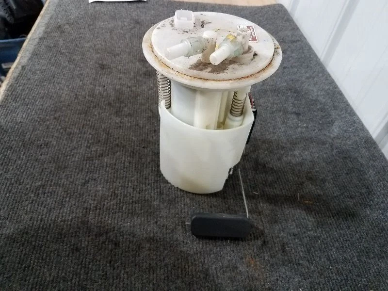 2009-10 斯巴鲁 Forester 燃油泵总成 ID:4202SC020 — 第 3/4 张图片