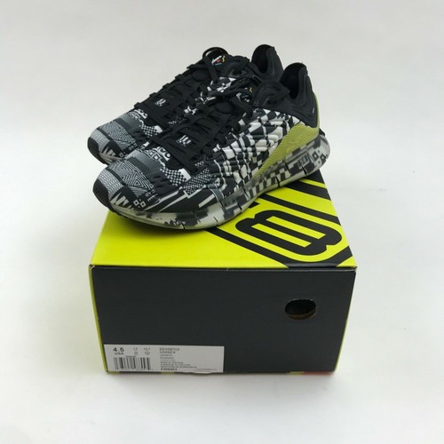 KENZO MINAMI X REEBOK ZIG KINETICA 
