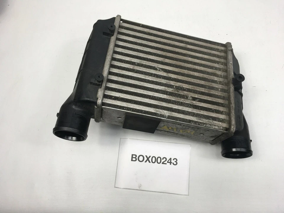 Audi A4 2004 convertible 1,8 L motor turboalimentado intercooler radiador OEM+ Foto 4 de 4