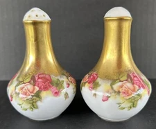 Royal Chelsea Golden Rose Salt & Pepper Shakers 4" Bone China Heavy Gold