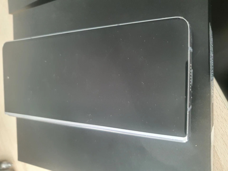 Samsung Galaxy Z Fold5 · 1TB, foto 2 de 5
