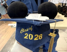 Disney Parks Class of 2026 Graduation Mickey Mortarboard Tassel Ear Hat Cap NEW