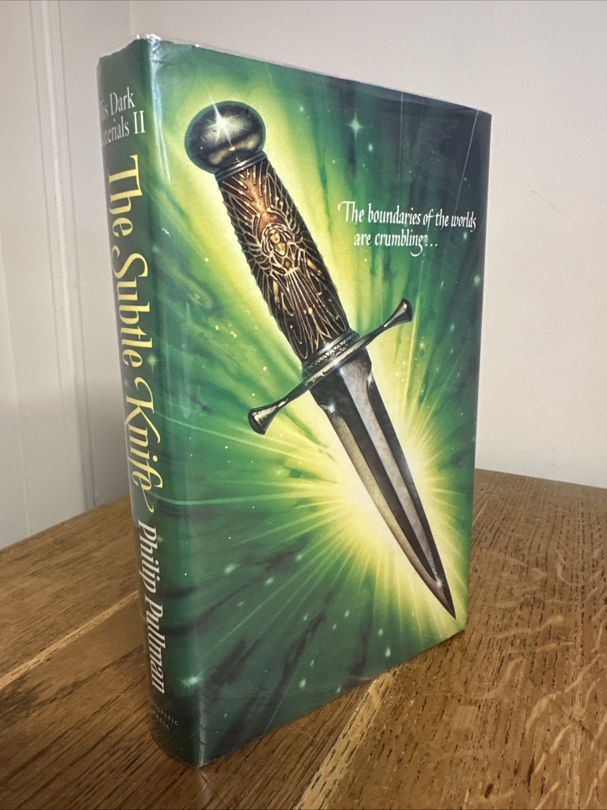 The Subtle Knife by Philip Pullman 1997 SIGNED UK 1st/1st HB Scholastic Press