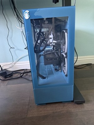 Pc for sale in new condition barely used pc 